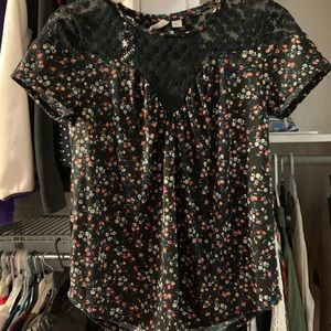 Flower short sleeve shirt
